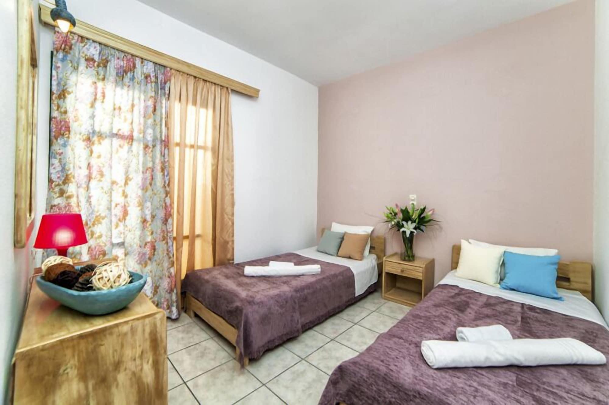 Malia Central Apartments エクステリア 写真