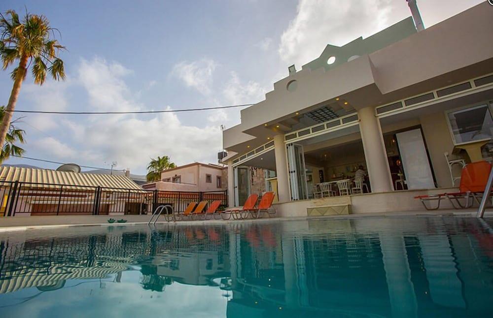 Malia Central Apartments エクステリア 写真