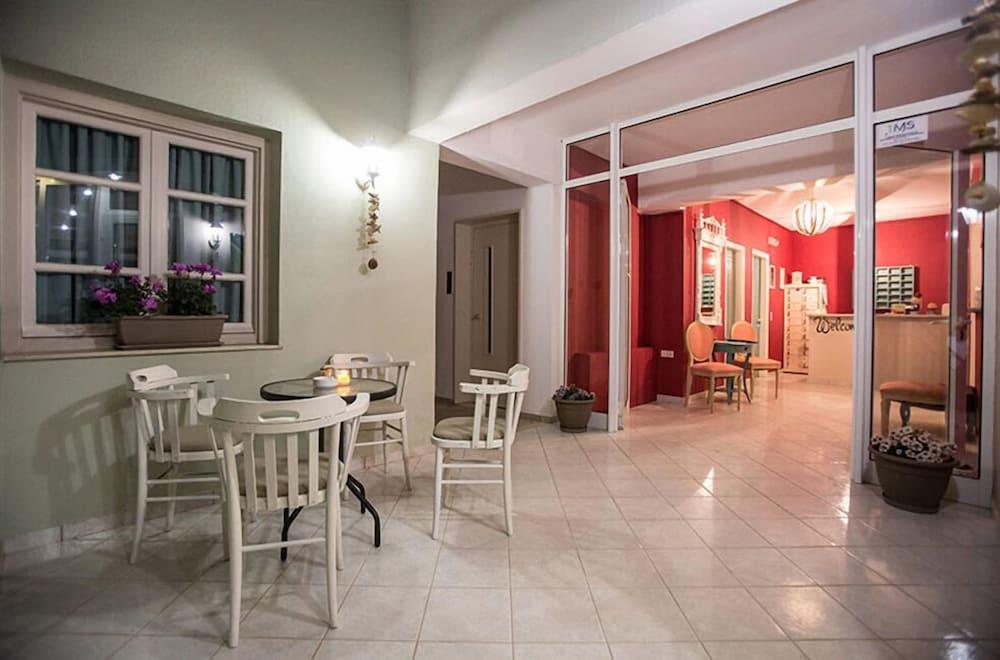 Malia Central Apartments エクステリア 写真
